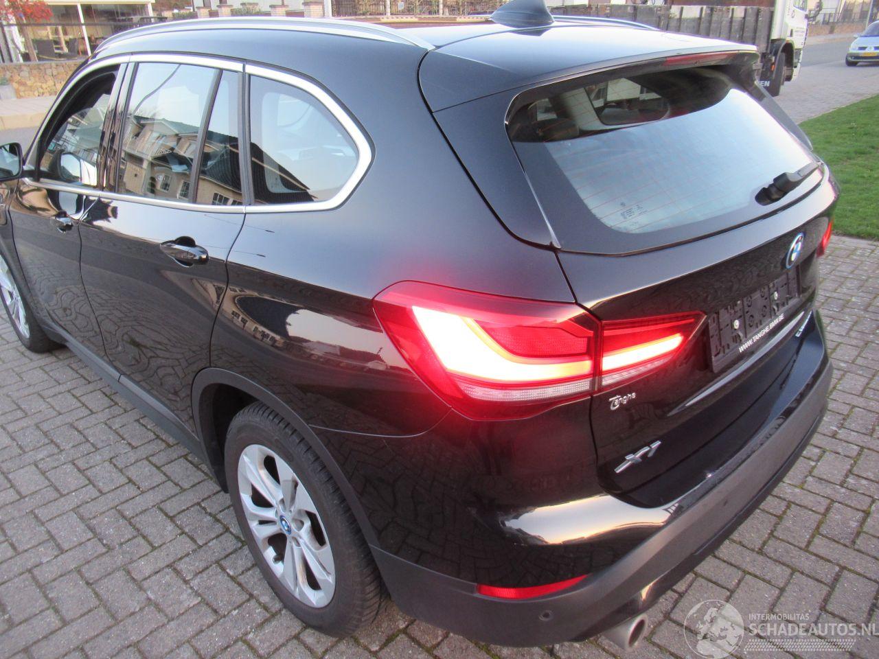 BMW X1 X-DRIVE25E Aut.AWD PluginHybrid Climatronic Leer Navi Camera StoelVerwarming.......