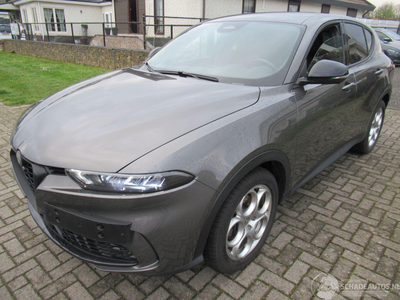 Alfa Romeo Tonale 1.5T MHybrid AUT.48600km!! Leer Navi Camera Keyless-Go Harman/Kardon-Sound  Stoel/Stuur verwarming