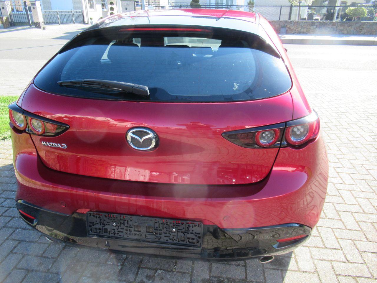 Mazda 3 2.0 Skyactiv-G AUT. MildHybrid  Climatronic Navi Camera Headup-Display StoelVerwarming