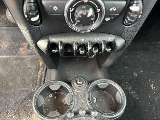 Mini One 1.6 picture 9