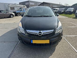 Opel Corsa 1.2 16v Berlin 5drs picture 10