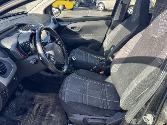 Peugeot 108 1.0 e-VTI ALLURE picture 5