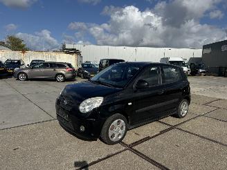  Kia Picanto 1.0 SEVEN 2010/3