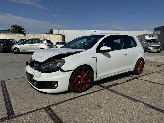 škoda osobní automobily Volkswagen Golf 2.0 GTI adidas 2010/7