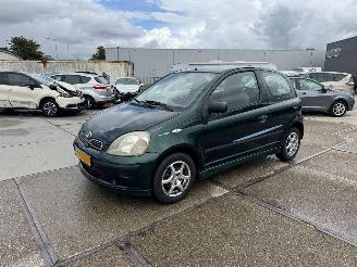 Voiture accidenté Toyota Yaris 1.0 16v  VVT-i Sol 1999/10