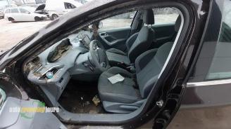 Peugeot 208 208 I (CA/CC/CK/CL), Hatchback, 2012 / 2019 1.2 Vti 12V PureTech 82 picture 10