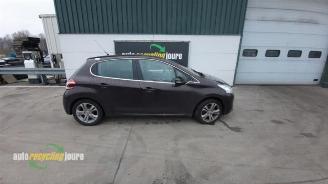 Auto da rottamare Peugeot 208 208 I (CA/CC/CK/CL), Hatchback, 2012 / 2019 1.2 Vti 12V PureTech 82 2013/9
