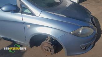 Seat Toledo Toledo (5P2), MPV, 2004 / 2010 2.0 FSI 16V picture 2