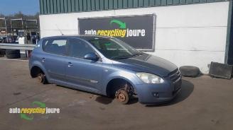 Auto da rottamare Kia Cee d Cee'd Sporty Wagon (EDF), Combi, 2007 / 2012 1.6 16V 2007/8