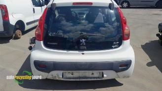 Peugeot 107 107, Hatchback, 2005 / 2014 1.0 12V picture 6