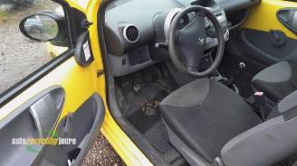 Peugeot 107 107, Hatchback, 2005 / 2014 1.0 12V picture 7