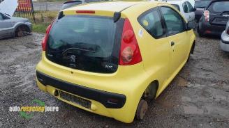 Peugeot 107 107, Hatchback, 2005 / 2014 1.0 12V picture 13