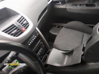 Peugeot 207 207/207+ (WA/WC/WM), Hatchback, 2006 / 2015 1.4 16V picture 25