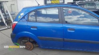 Kia Rio Rio II (DE), Hatchback, 2005 / 2011 1.4 16V picture 4