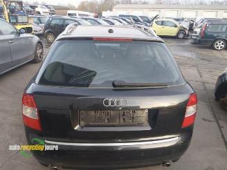 Audi A4 onderdelen (kleur: LZ9W) donorauto picture 9