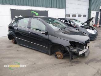 Coche siniestrado Mercedes B-klasse B (W245), Hatchback, 2005 / 2011 1.7 B-170 16V 2007/6