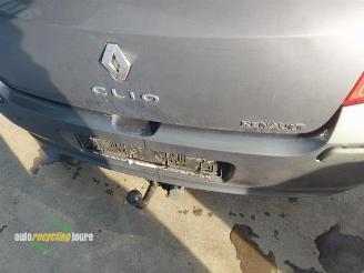 Renault Clio III (onderdelen) kleur: TEJ47 donorauto picture 9