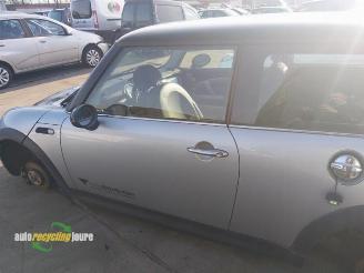 Mini Mini R50 onderdelen (kleur: 900) donorauto picture 13