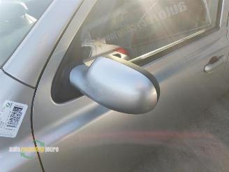 Nissan Micra (K12) onderdelen (kleur: KYO) donorauto picture 14