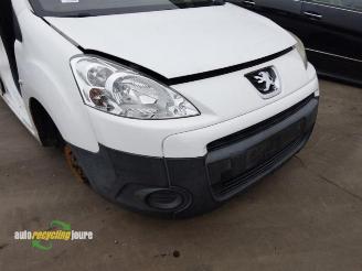 Peugeot Partner onderdelen (kleur: EWP) donorauto picture 14