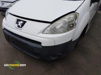Peugeot Partner onderdelen (kleur: EWP) donorauto picture 15