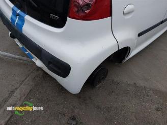 Peugeot 107 107, Hatchback, 2005 / 2014 1.0 12V picture 7
