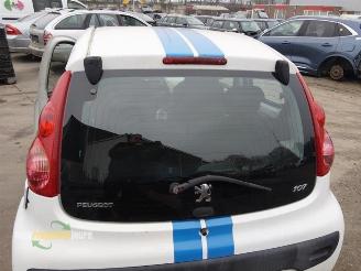 Peugeot 107 107, Hatchback, 2005 / 2014 1.0 12V picture 11