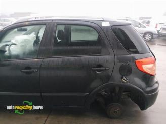 Fiat Sedici Sedici (189), SUV, 2006 / 2014 1.6 16V Emotion 4x4 picture 11