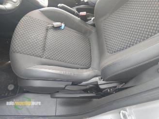 Opel Zafira Zafira Tourer (P12), MPV, 2011 / 2019 1.6 16V CNG ecoFLEX Turbo picture 24