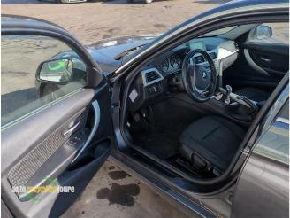 BMW 3-serie 3 serie Touring (F31), Combi, 2012 / 2019 320d 2.0 16V picture 12