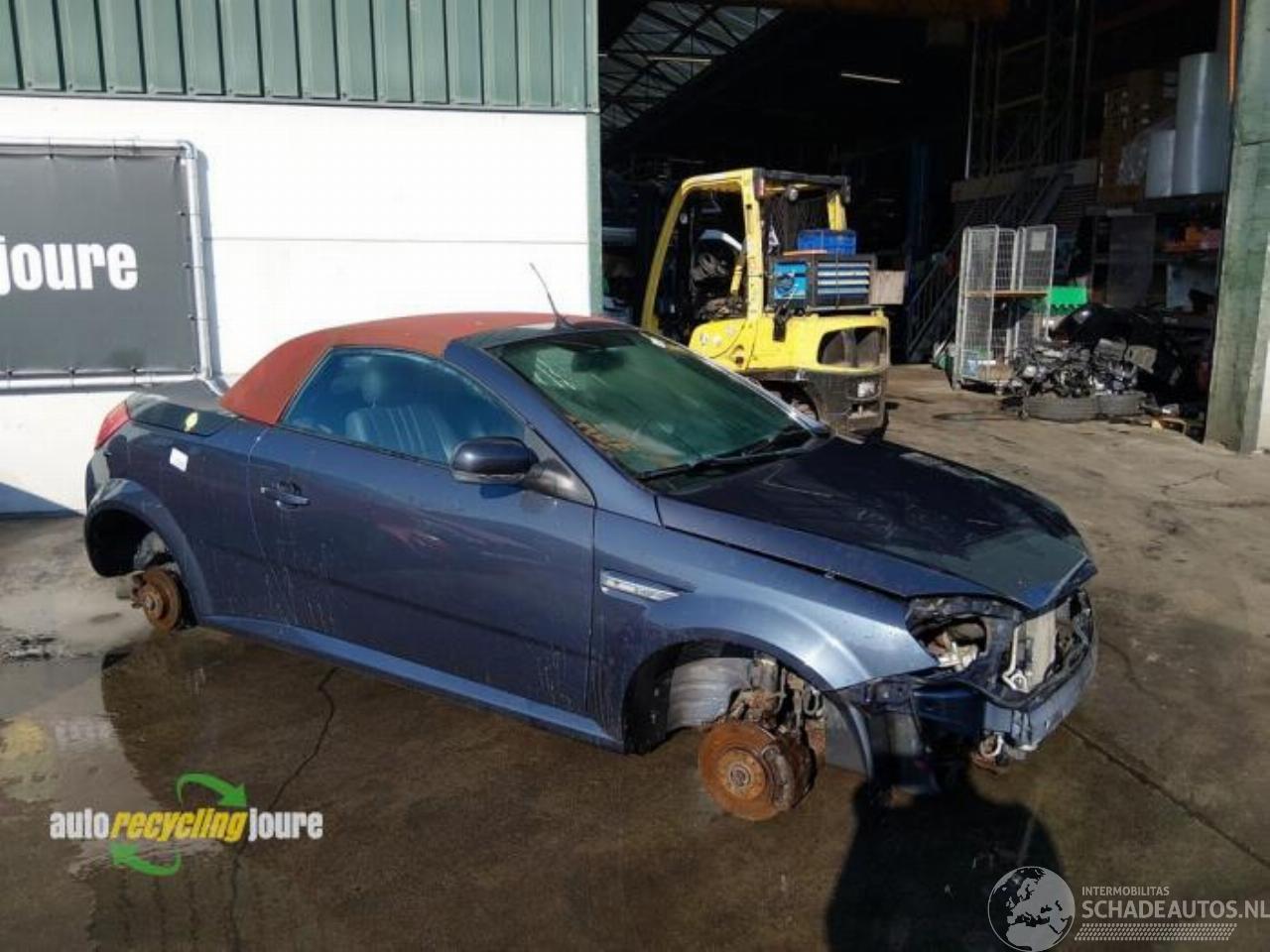 Opel Tigra Tigra Twin Top, Cabrio, 2004 / 2010 1.8 16V