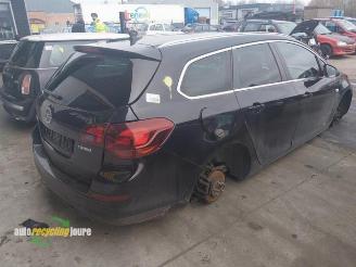 Opel Astra Astra J Sports Tourer (PD8/PE8/PF8), Combi, 2010 / 2015 1.4 Turbo 16V picture 30
