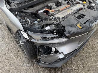 Renault Mégane E-Tech Evolution start en rijd picture 14