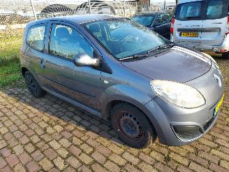  Renault Twingo 1.2 benzine + Apk 2008/5