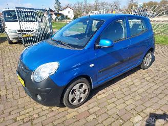  Kia Picanto 1.0 i + apk 2010/6