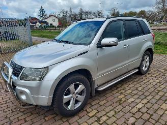 Schadeauto Suzuki Grand-vitara 4x4 +apk 2008/11