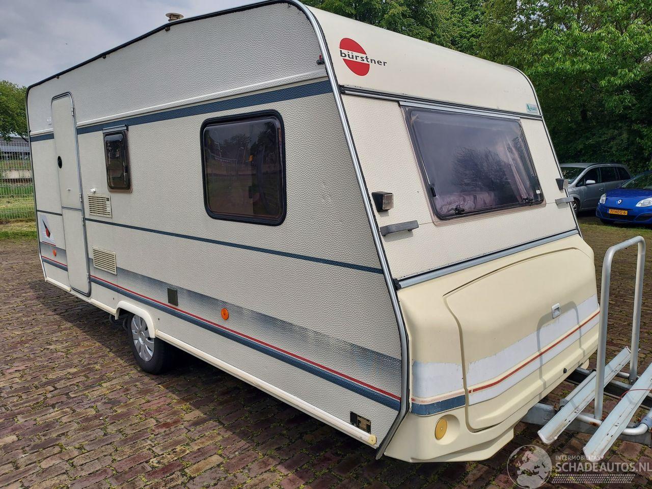 Burstner  430 + Voortent