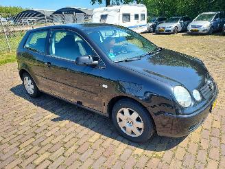 krockskadad bil auto Volkswagen Polo 1.4 AUTOMAAT + Apk 2002/4