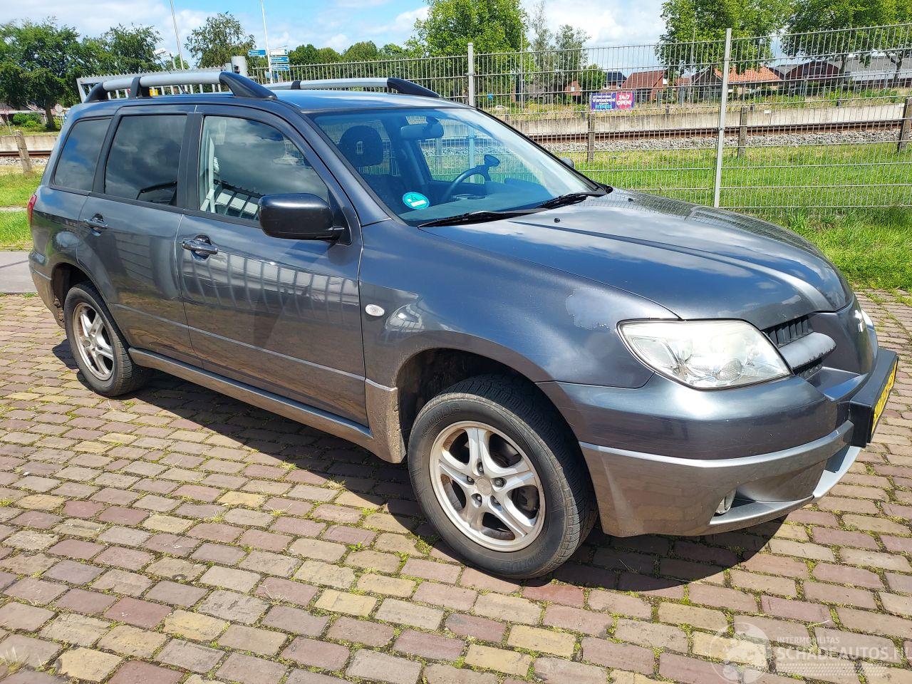Mitsubishi Outlander 2.0 Benzine 2 wheel drive