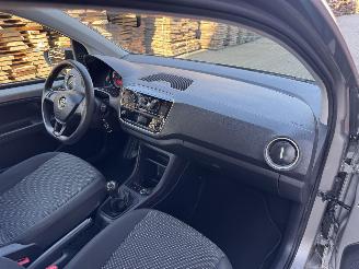 Volkswagen Up! 1.0 BMT 44Kw AIRCO Euro6 picture 19
