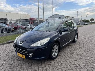 skadebil auto Peugeot 308 SW 1.6 HDi 80Kw AIRCO 2007/11
