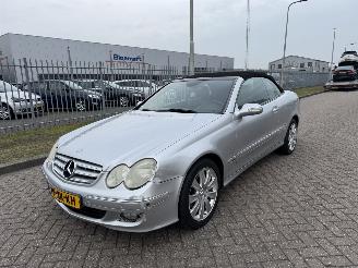 Mercedes CLK 200 K  CABRIOLET  Avantgarde picture 4
