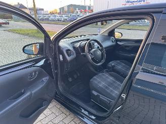 Peugeot 108 1.0 53kw AIRCO picture 8