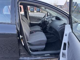 Toyota Yaris 1.3 VVTi 74kw AIRCO picture 17