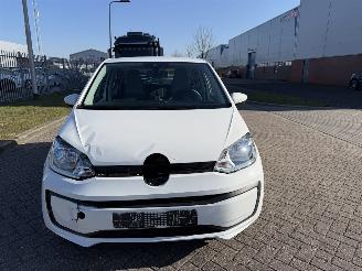 Volkswagen Up! 1.0 48kw Clima picture 7