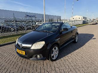 skadebil auto Opel Tigra Twin Top 1.4 16V 2006/6