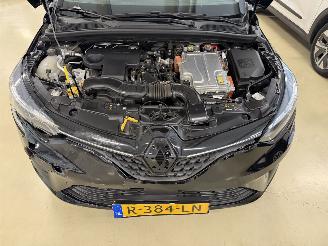 Renault Clio 1.6 E-Tech Hybrid 145 Equilibre picture 11