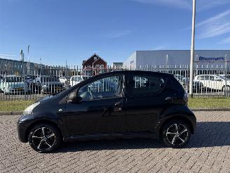 Toyota Aygo 1.0 12V AIRCO picture 2