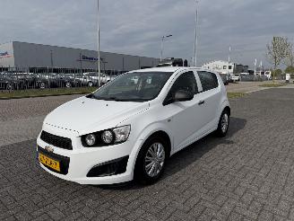 skadebil auto Chevrolet Aveo 1.2 63Kw AIRCO 2013/1
