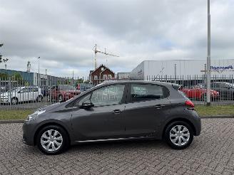 Peugeot 208 1.6 HDI 74Kw Navi - Airco picture 2